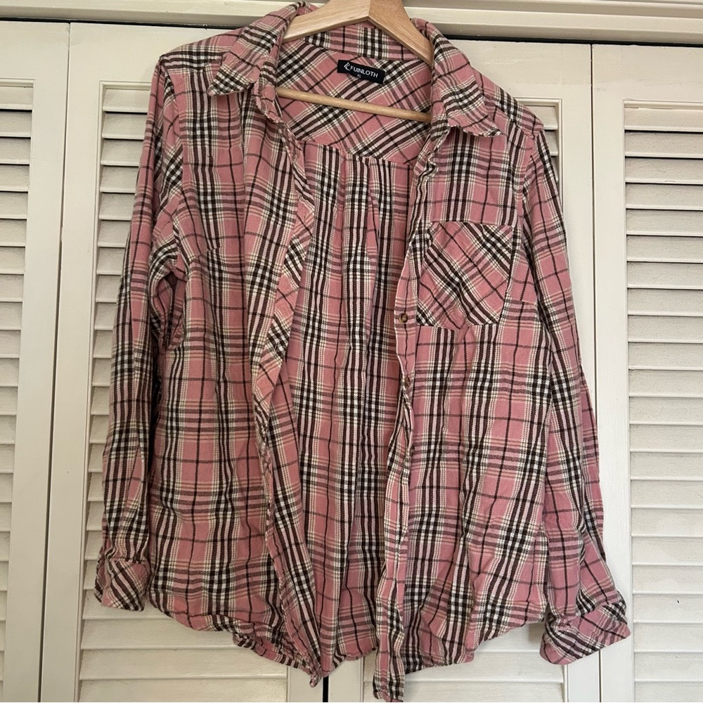 Pink Plaid Button-Up Women's Sweater Shirt - Unknown Brand